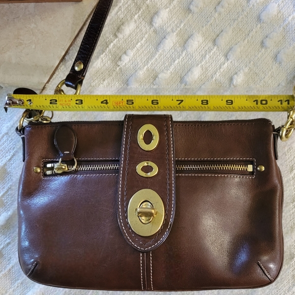 ⭐️ Coach Legacy Series Crossbody Leather Bag Host Pick ⭐️